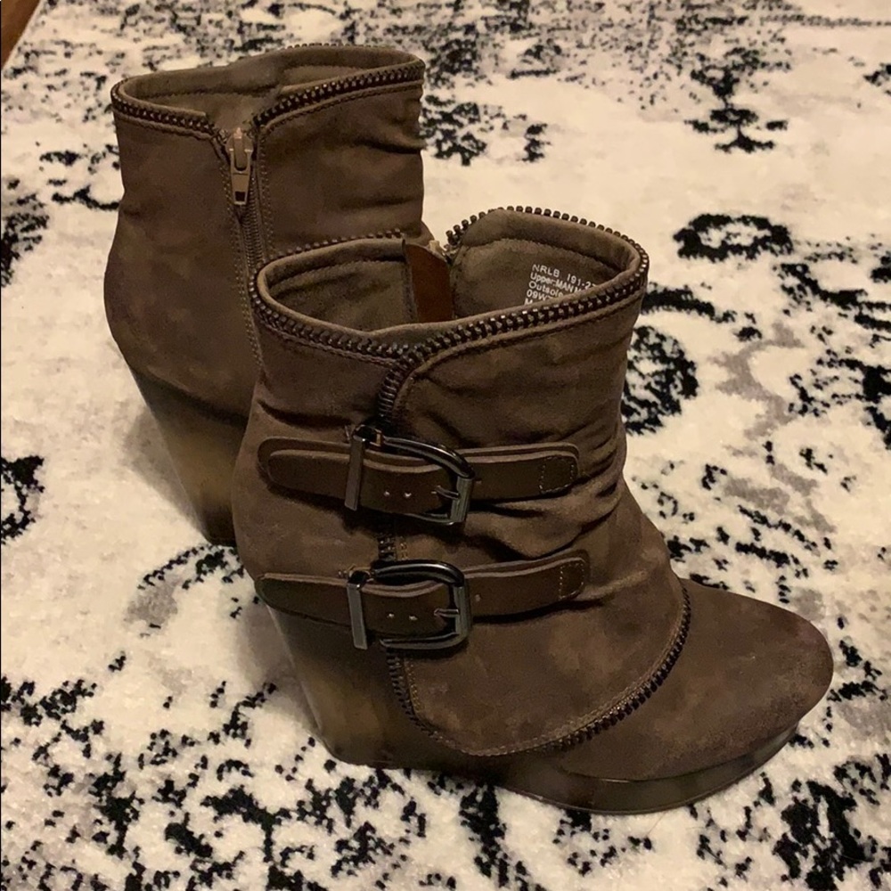 Women’s booties